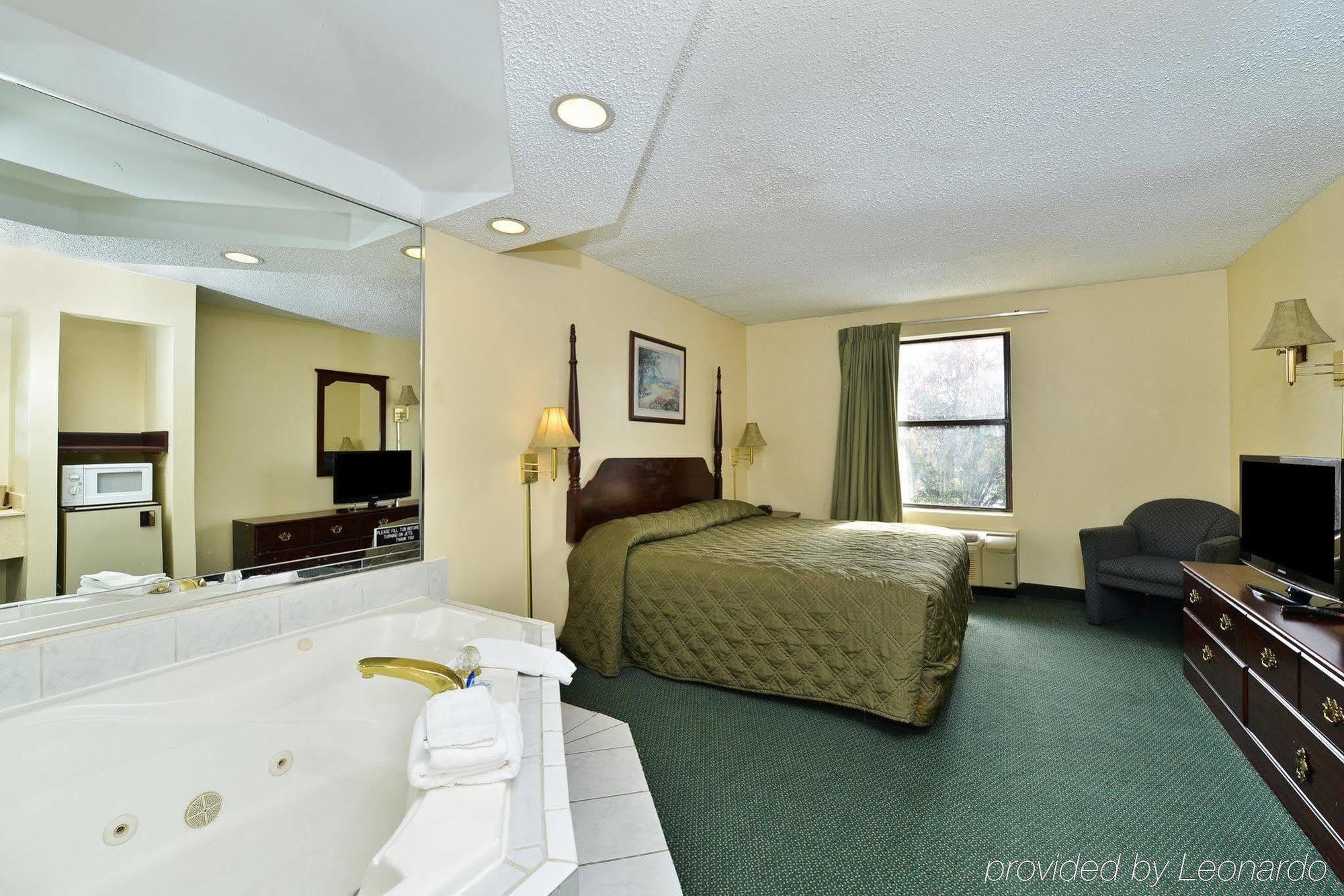 Quality Inn & Suites Aiken Oda fotoğraf